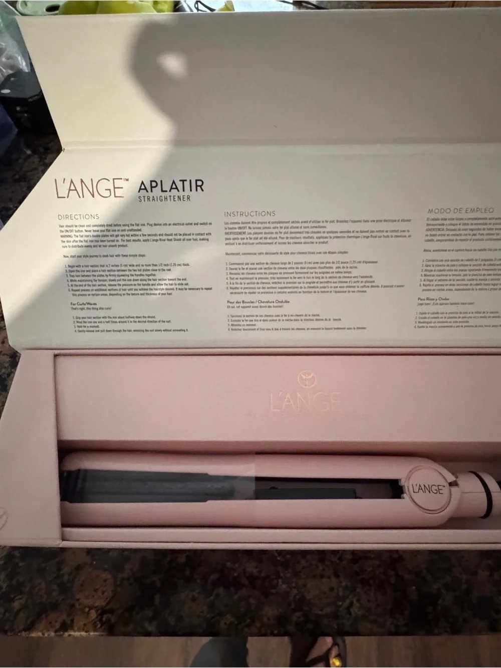 Lange sleek rose